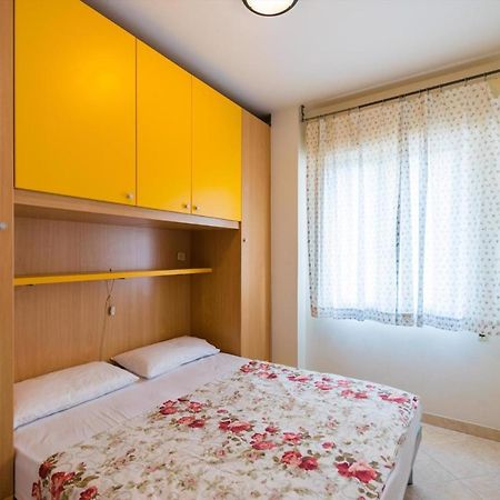 Apartment In Bibione 24558 Buitenkant foto